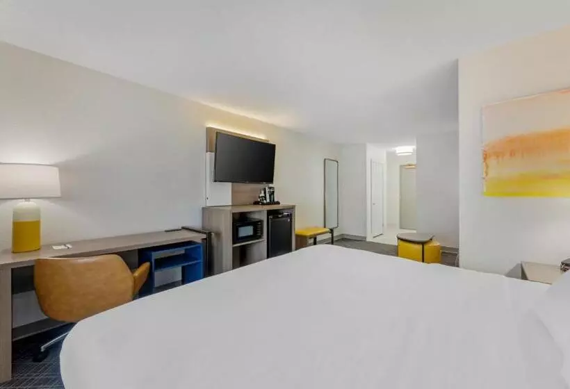 호텔 Comfort Suites West Indianapolis  Brownsburg