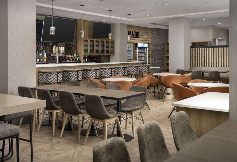 هتل Doubletree By Hilton Chattanooga Hamilton Place