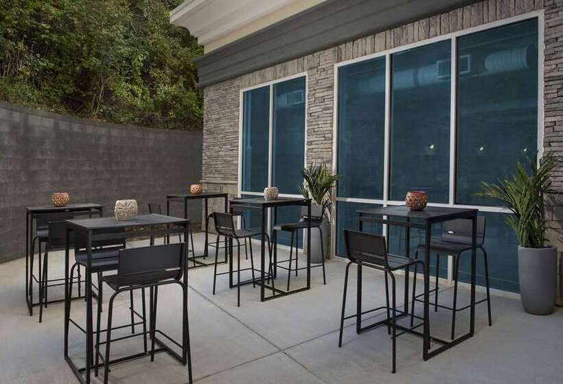 هتل Doubletree By Hilton Chattanooga Hamilton Place