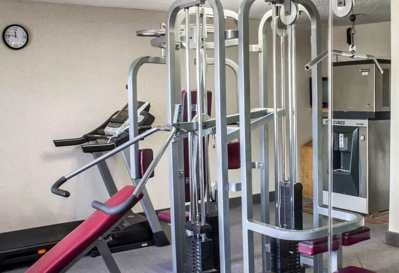ホテル Econo Lodge Inn & Suites Colonie Center Mall