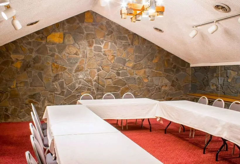 ホテル Econo Lodge Inn & Suites Colonie Center Mall