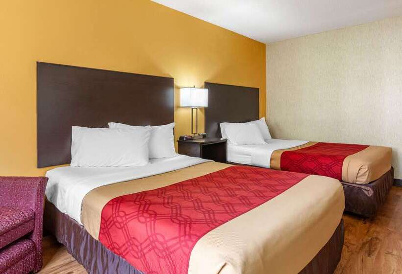 호텔 Econo Lodge Wausau   Rothschild