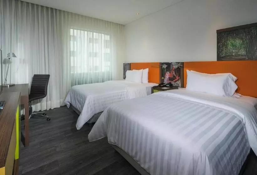 هتل Hampton By Hilton Cali, Colombia