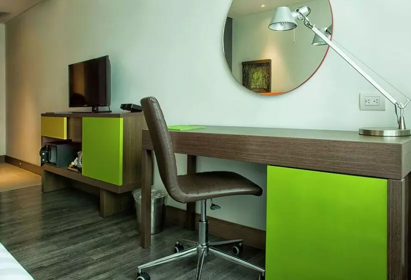 هتل Hampton By Hilton Cali, Colombia
