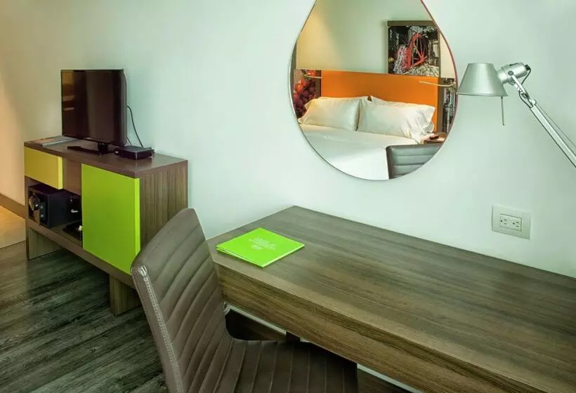 هتل Hampton By Hilton Cali, Colombia