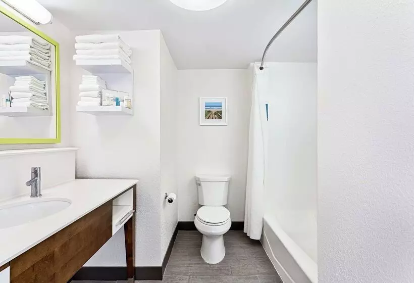 Отель Hampton Inn Amelia Island At Fernandina Beach