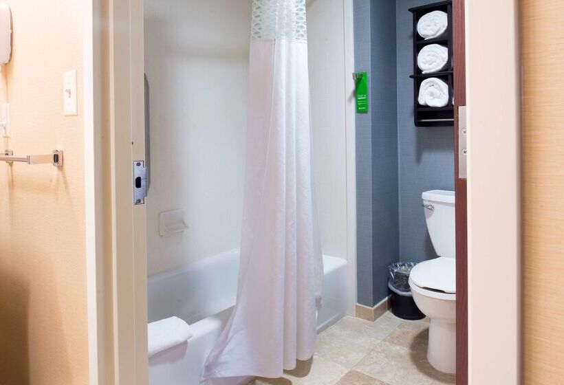 فندق Hampton Inn & Suites Vineland