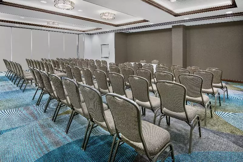 ホテル Holiday Inn & Suites College Station Aggieland, An Ihg