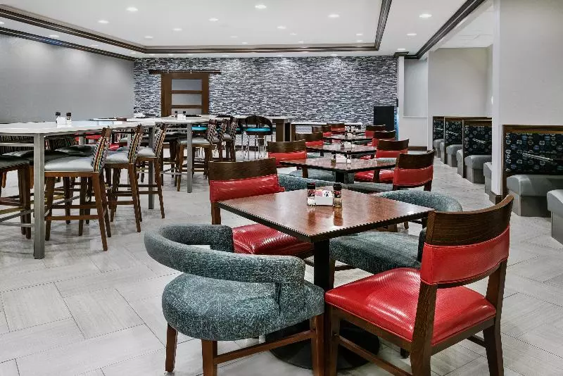 ホテル Holiday Inn & Suites College Station Aggieland, An Ihg