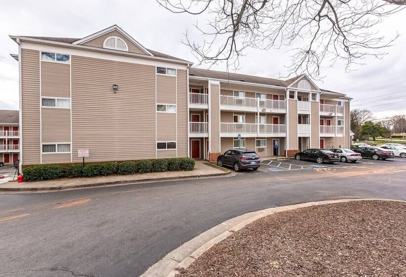 בית מלון כפרי Hometowne Studios By Red Roof Gainesville, Ga