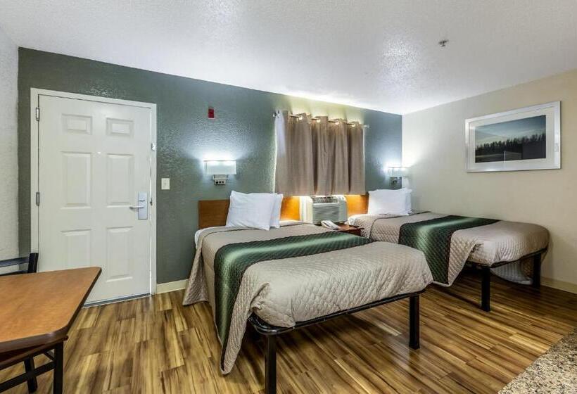 בית מלון כפרי Hometowne Studios By Red Roof Gainesville, Ga