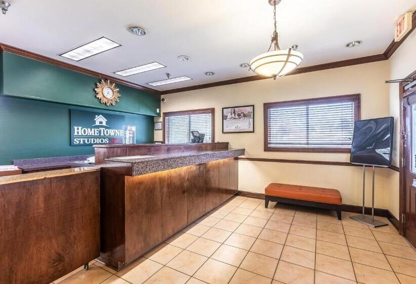 בית מלון כפרי Hometowne Studios By Red Roof Gainesville, Ga