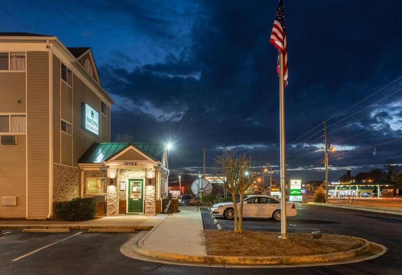 בית מלון כפרי Hometowne Studios By Red Roof Gainesville, Ga