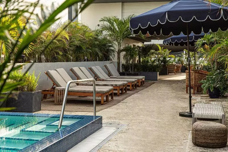 בית מלון כפרי Kayak Miami Beach