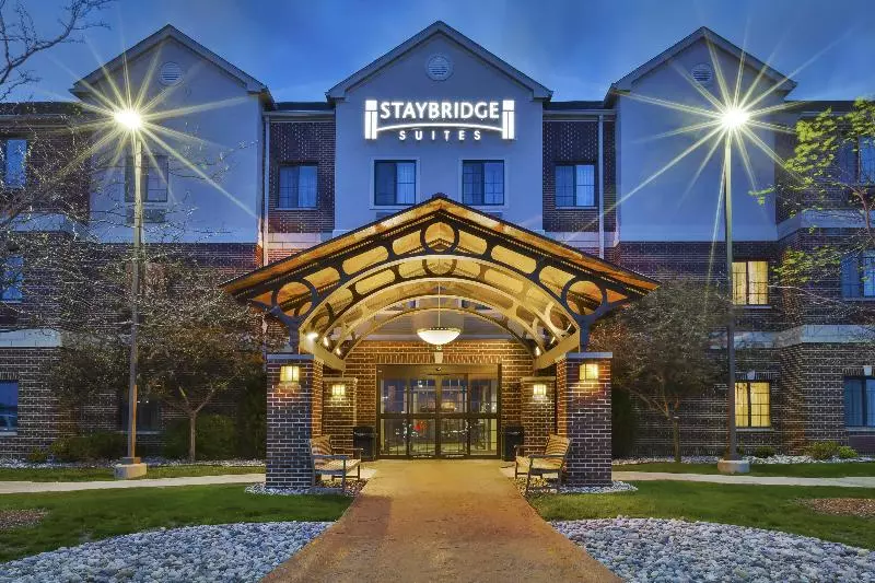 호텔 Staybridge Suites Lansing Okemos By Ihg