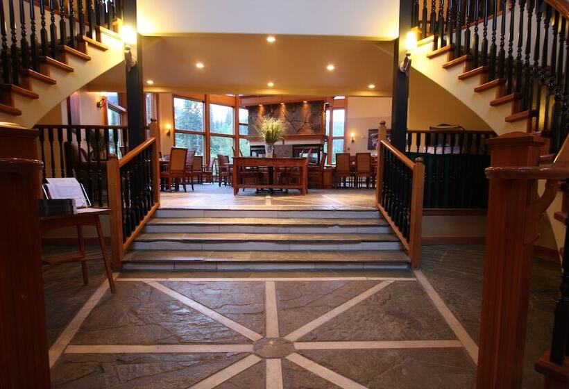 ホテル The Pinnacle Lodge