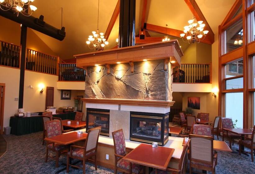 酒店 The Pinnacle Lodge