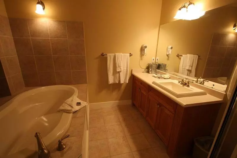 酒店 The Pinnacle Lodge