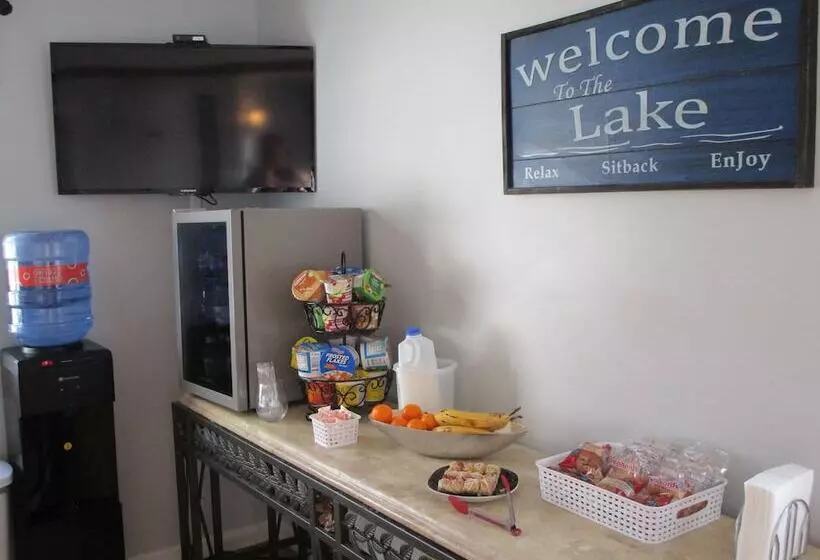 酒店 Winnisquam Lake Inn