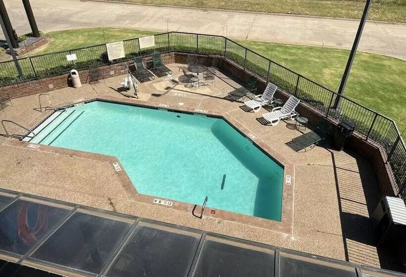 Motel 6 Oklahoma City Ok Fairgrounds West