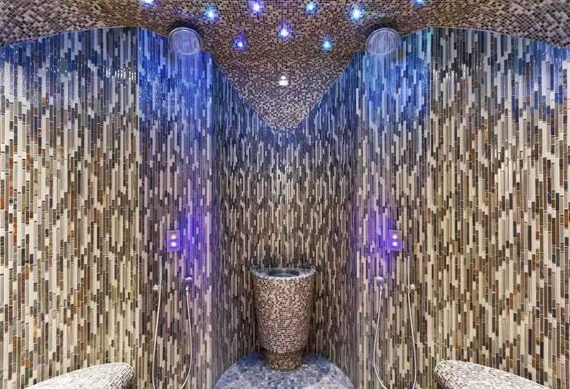 Salamander Resort And Spa