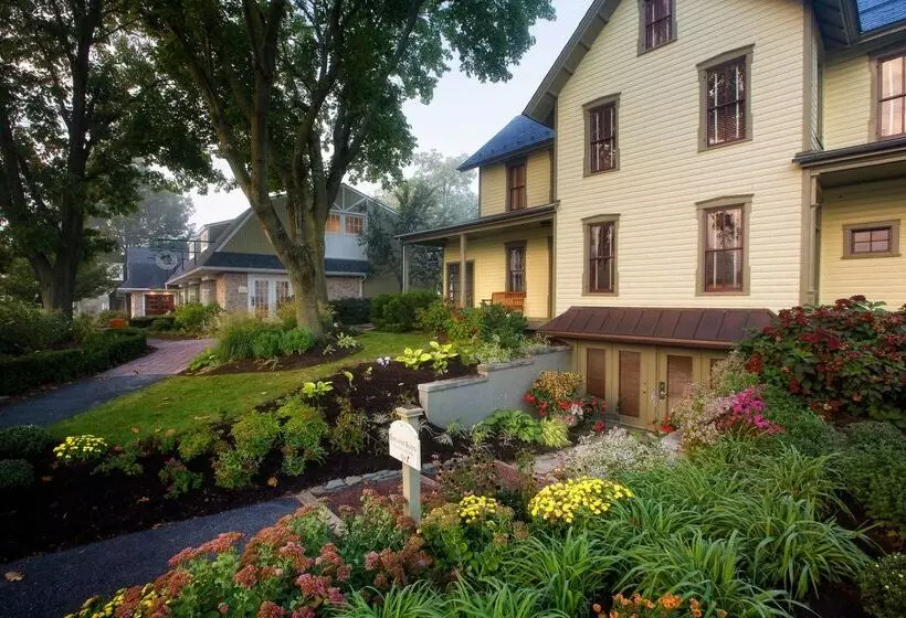 The Inn At Leola Village, A Historic Hotel Of America