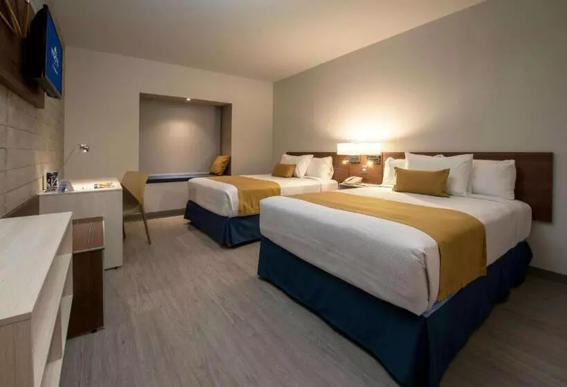 Microtel Inn & Suites By Wyndham Guadalajara Sur