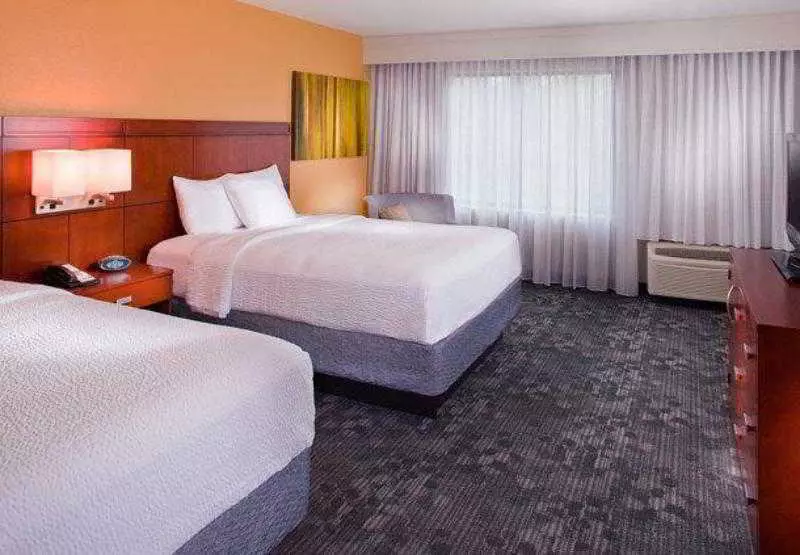 ホテル Courtyard By Marriott Covington / Mandeville