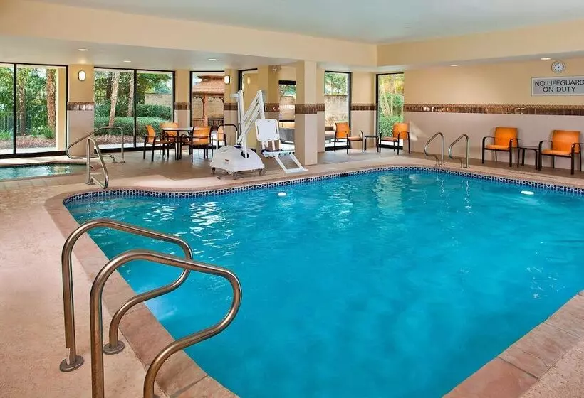 ホテル Courtyard By Marriott Covington / Mandeville