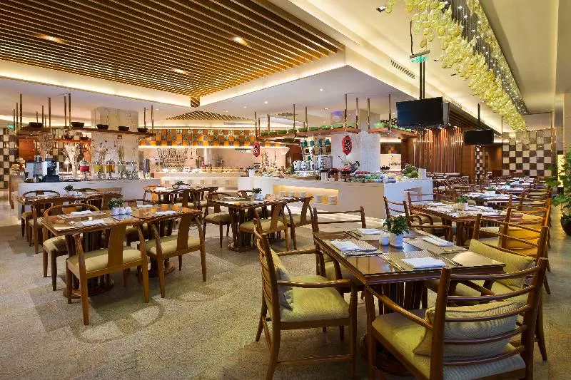 Hotel Crowne Plaza Sanya City Center, An Ihg