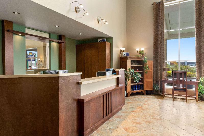 בית מלון כפרי Days Inn By Wyndham Montmagny
