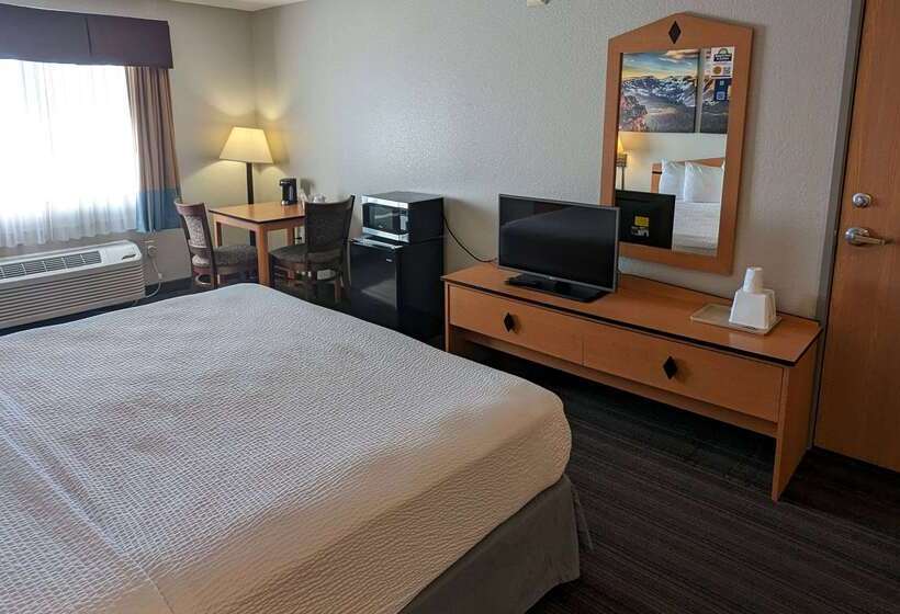 בית מלון כפרי Days Inn & Suites By Wyndham Castle Rock