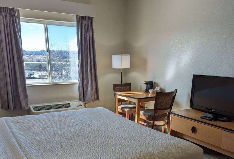 בית מלון כפרי Days Inn & Suites By Wyndham Castle Rock