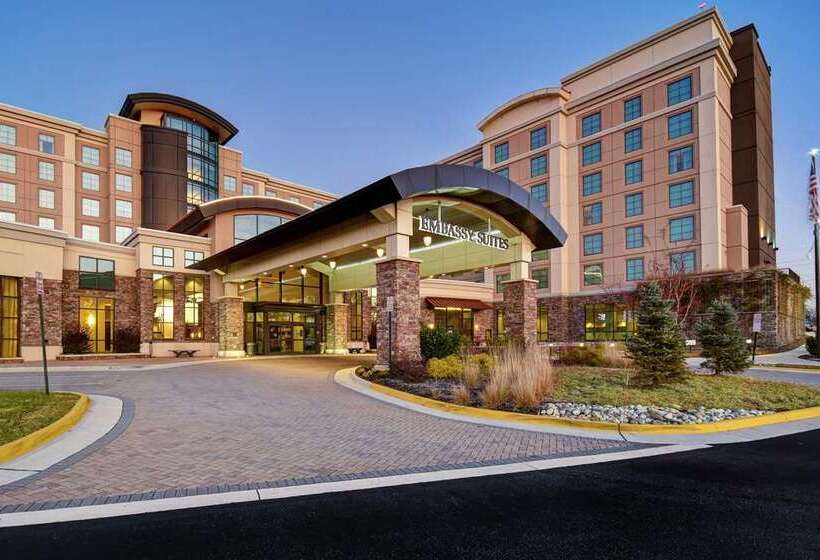 בית מלון כפרי Embassy Suites Springfield