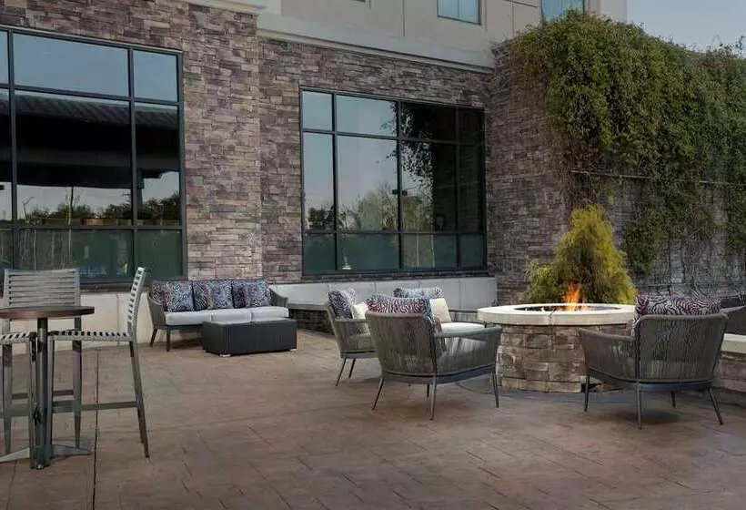 ホテル Embassy Suites Springfield