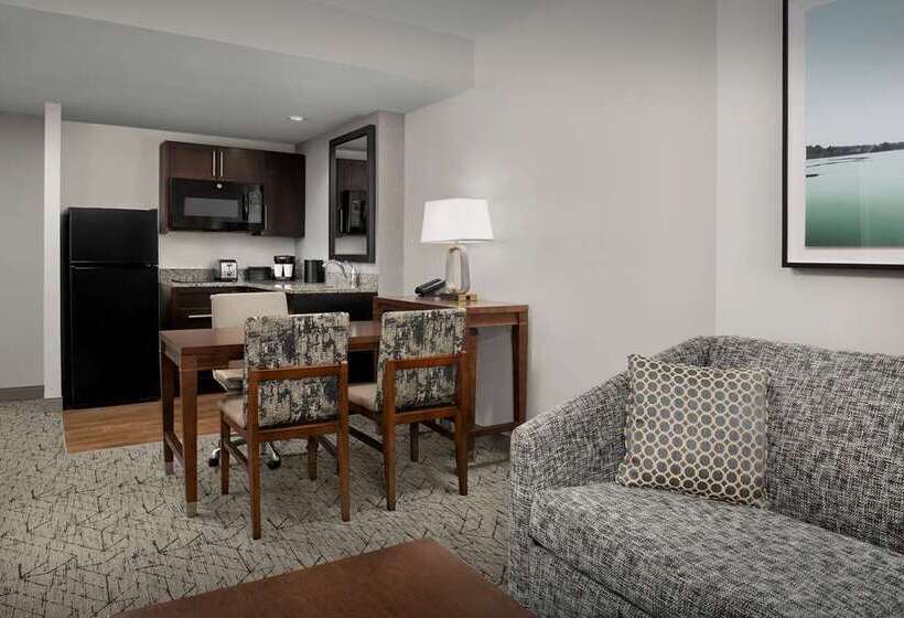 בית מלון כפרי Embassy Suites Springfield