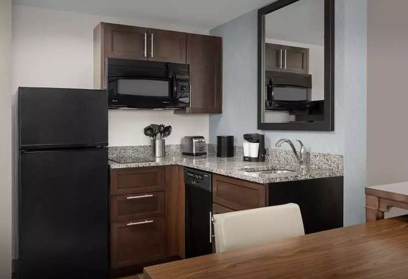 ホテル Embassy Suites Springfield