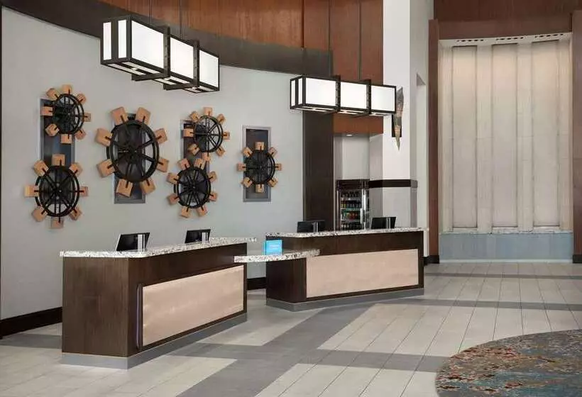 ホテル Embassy Suites Springfield