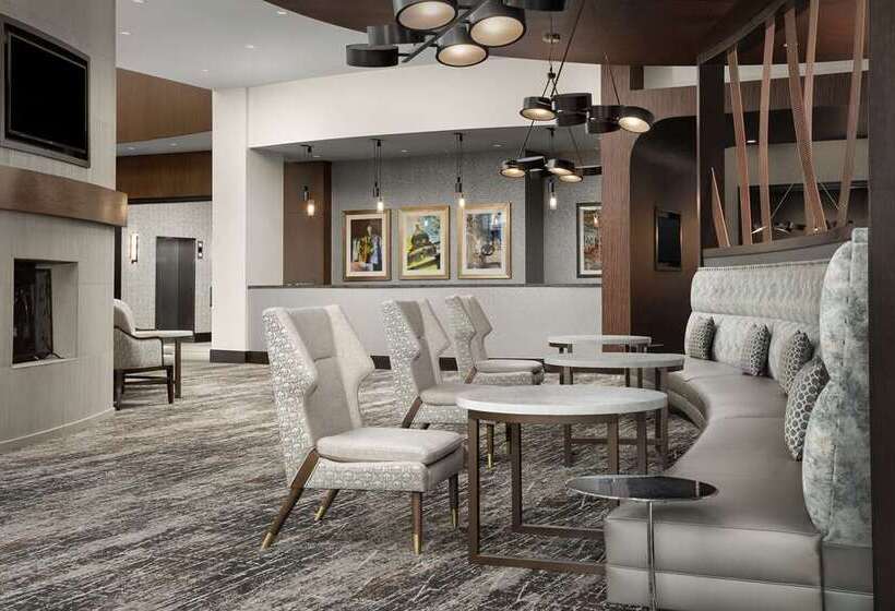 בית מלון כפרי Embassy Suites Springfield