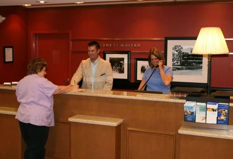 酒店 Hampton Inn & Suites Warren