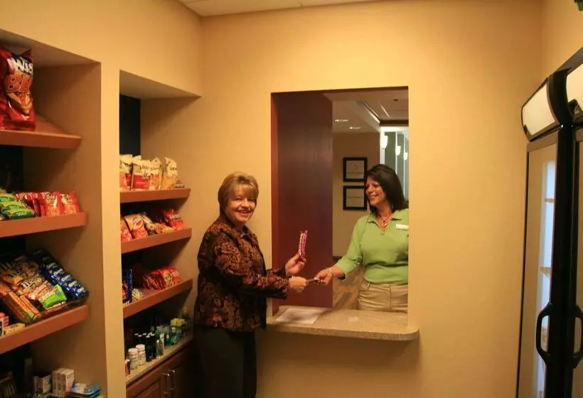 酒店 Hampton Inn & Suites Warren