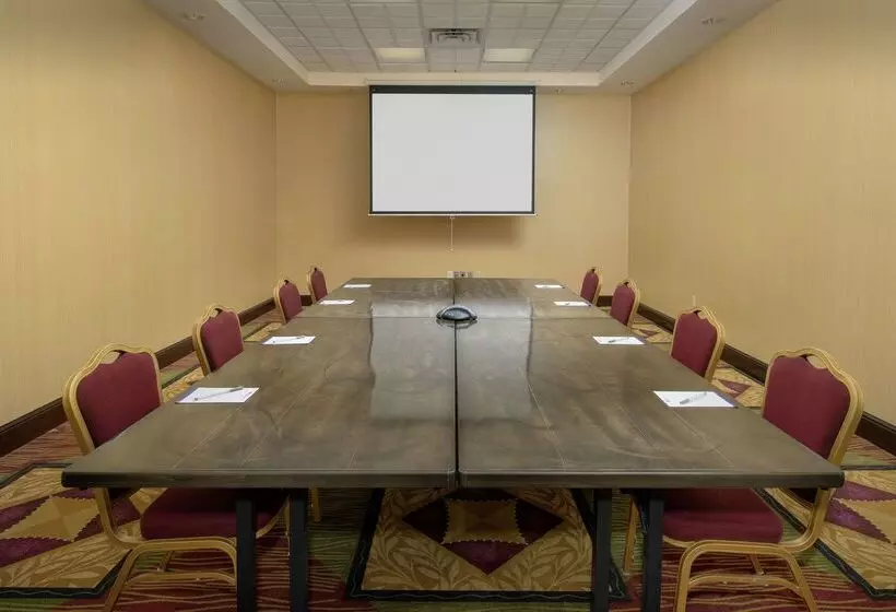 فندق Hilton Garden Inn Odessa