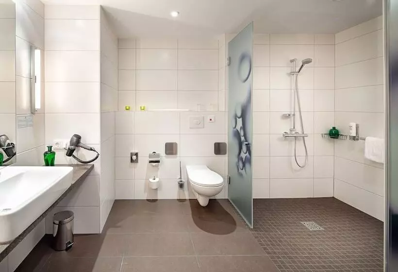 Hotelli Holiday Inn Berlin City East Side, An Ihg