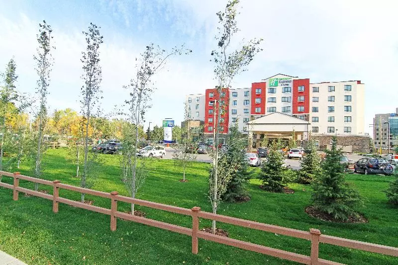 ホテル Holiday Inn Express And Suites Calgary University, An Ihg