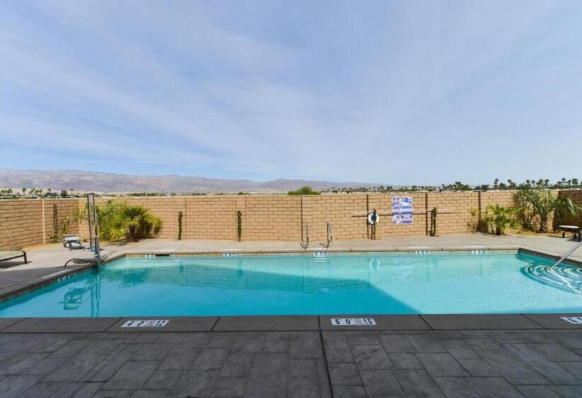 فندق Holiday Inn Express & Suites Indio   Coachella Valley, An Ihg