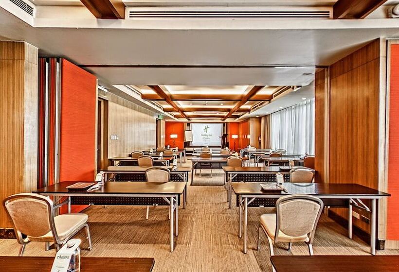Hotel Holiday Inn & Suites Makati, An Ihg