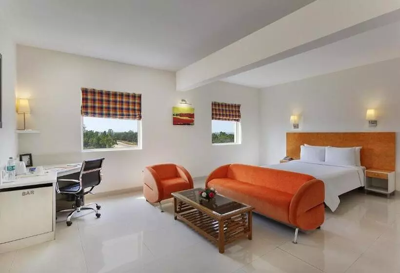 ホテル Hometel Roorkee