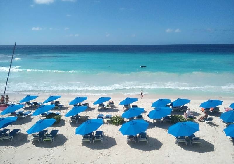 هتل Infinity On The Beach