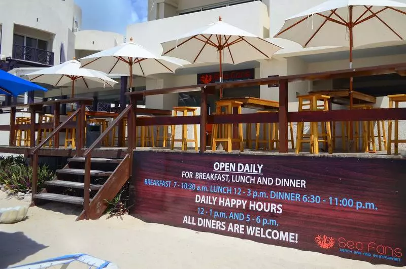 هتل Infinity On The Beach