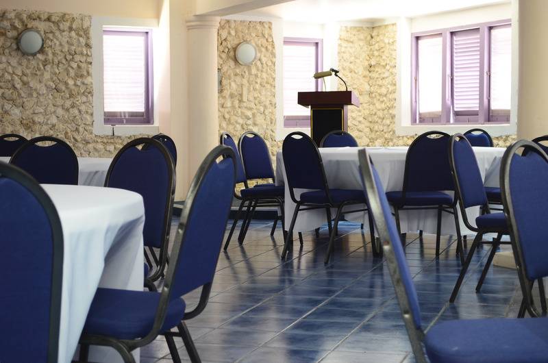 هتل Infinity On The Beach